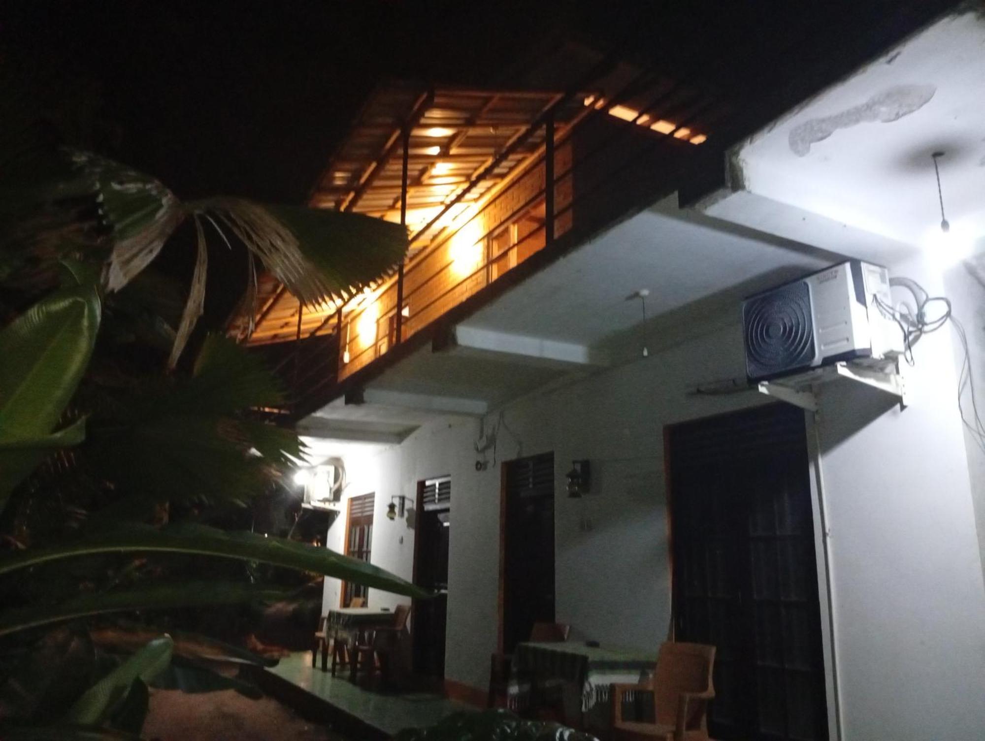 Jungle Guest ,Mirissa Hotel Exterior photo